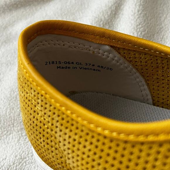 Camper Uno Perforated Suede Lace Up Sneaker Marigold Yellow Size 37/ 7 - Picture 5 of 7